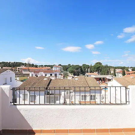 Newly Renovated Ideal For Families Villa *