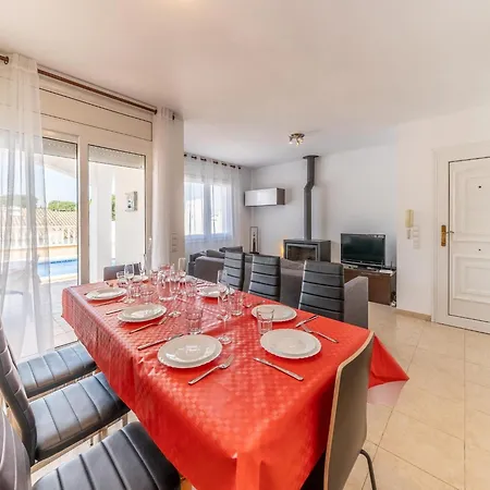 Villa Newly Renovated Ideal For Families